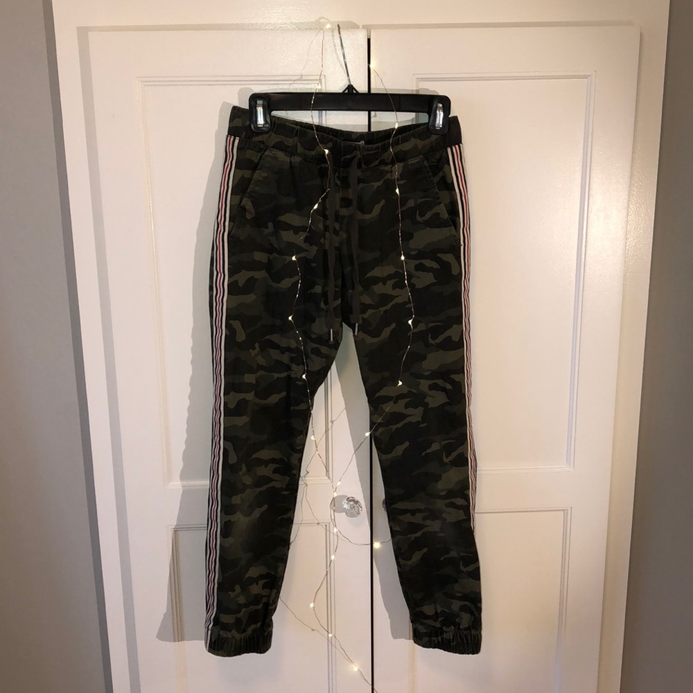 TRENDY CAMOUFLAGE PANTS